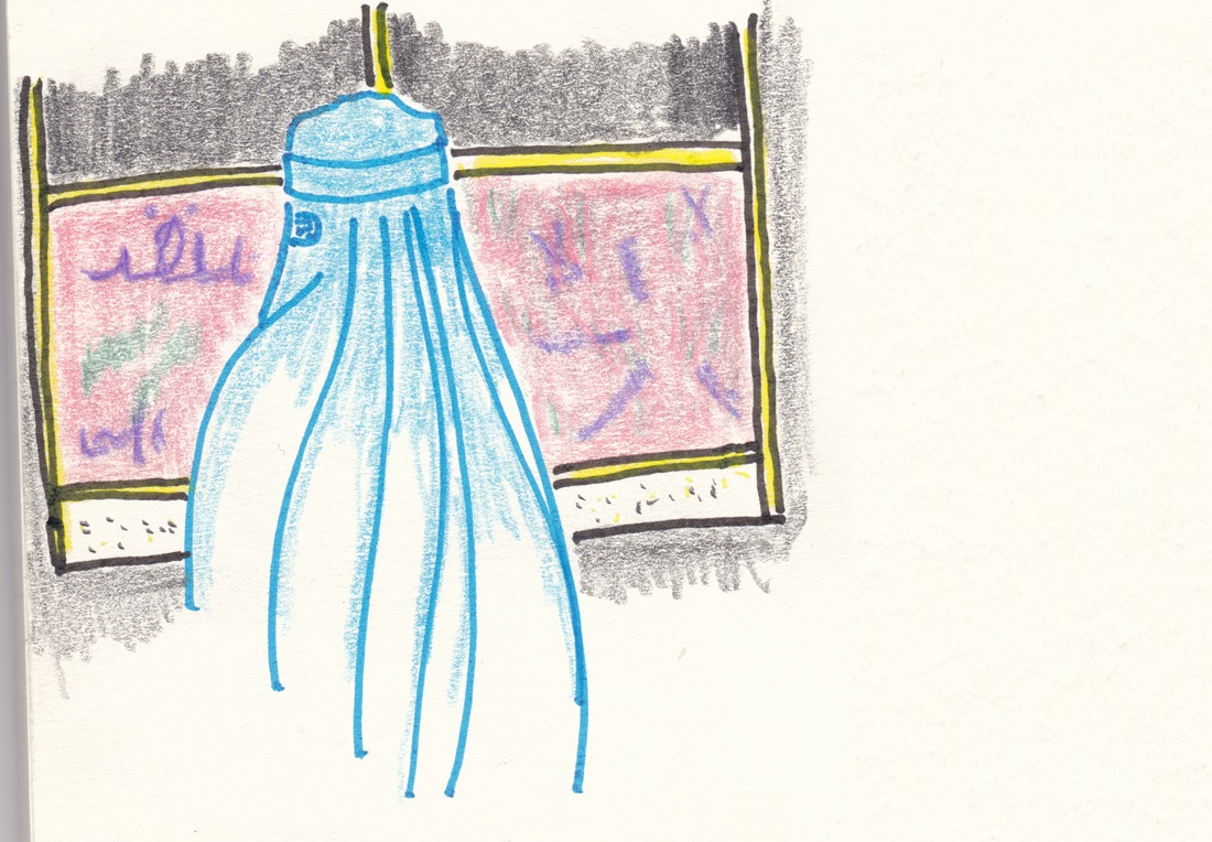 Dessin d'une femme en hijab passant devant une fenètre